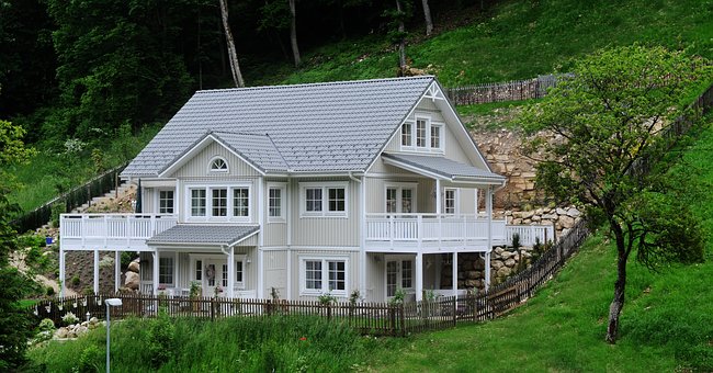 10 Facts You Need to Know Before Building a Wooden House